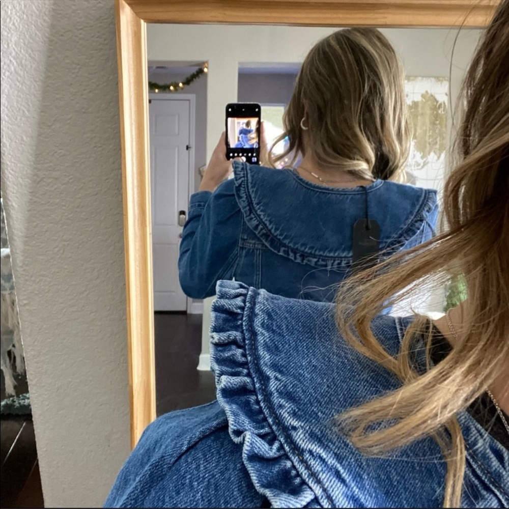 Levi's Blue Jean Jacket with Ruffle Collar - Picture 15 of 15